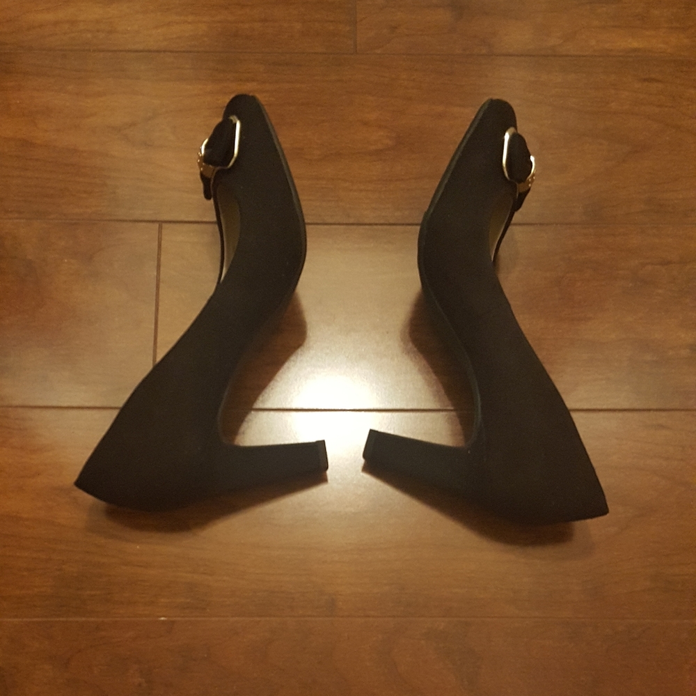 Brand new Naturalizer Black Suede Shoes